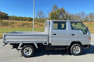 Offre exceptionnelle : Toyota Dyna Double Cab 4x4 de 1997, prête à être expédiée - Product Image 3