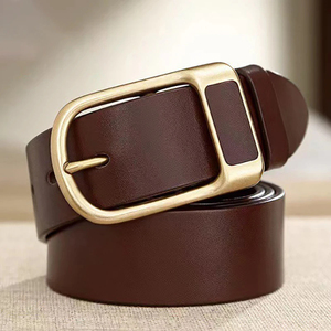 Cinturón de Cuero Genuino Negro con Hebilla Rectangular Dorada, Estilo Casual para Hombre, Duradero, Moldeado en una Sola Pieza - Product Image 4