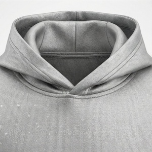 Hoodie surdimensionné élégant pour homme, design vintage délavé avec poche avant, confortable, personnalisable pour l'hiver. - Product Image 4