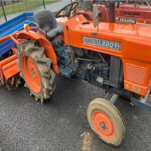 Calidad superior Kubota L2201 Listo para la entrega En stock Tractor Diseñado para profesionales Compre hoy con entrega rápida - Product Image 3