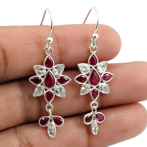 ทับทิม CZ สีขาว CZ 925 เงินสเตอร์ลิงดอกไม้รูปร่างห้อยต่างหูผู้หญิงออกแบบที่กําหนดเองผู้ผลิตเครื่องประดับอินเดียผู้ส่งออก - Product Image 4