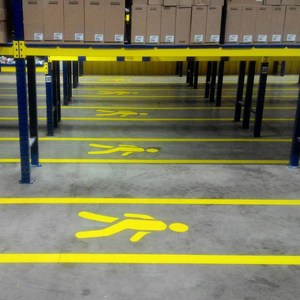 Conjunto de 10 Pinturas Acrílicas para Demarcación Vial Constance a Base de MMA, 25 kg, Color Blanco - Product Image 2
