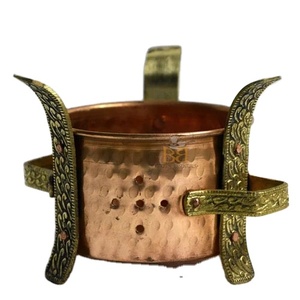 Calentador de alimentos de latón y cobre, artículo de cocina tradicional de fabricante al por mayor, quemador de mesa con soporte Sigri tradicional de Angeethi - Product Image 1
