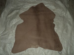 Tannerie directe Feuilles de cuir en croûte de chèvre naturelle biologique de qualité supérieure Vêtements de type fendu Portefeuilles Sacs à main Ceintures - Product Image 6