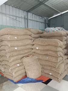 Sun Dried Red Chili Peppers Whole With Stems High Heat Capsaicin Level For Global Wholesale <b>Food</b> <b>Ingredients</b> Supply Grade - Product Image 6