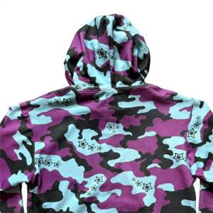 Vente en gros de sweat à capuche zippé camouflage pour hommes, à la mode et pratique, idéal pour la chasse, la randonnée et les tenues décontractées - Product Image 2