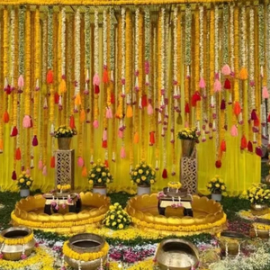 พวงดอกดาวเรืองมีพู่หลากสีตกแต่งงานแต่งงานแบบแมนดาปฮาลดีเมนดิวาลีฟังก์ชันสายฉากหลังเทศกาลดิวาลิ - Product Image 1