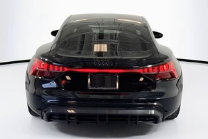 (W&T) PROMOCIÓN Venta de Auto Usado Audi RS e-tron GT 2022 Negro, Sedán 4 Puertas, Tracción en las Cuatro Ruedas (Eléctrico 2A) - Product Image 5