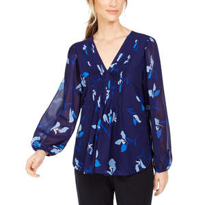 Blusa Plisada con Estampado Floral Azul de Talla Pequeña para Mujer de Calvin Klein, Hecha de Chifón - Product Image 1