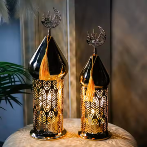 Lanterne LED en fer de haute qualité, faite à la main, dorée, moderne, pour la décoration de la maison, ornement suspendu pour la fête du Ramadan, Impex - Product Image 1