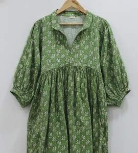 Robe d'été formelle en coton 100% à imprimé floral, modèle Kyra midi, pour femme, avec fermeture à cordon, respirante, écologique, taille naturelle - Product Image 2