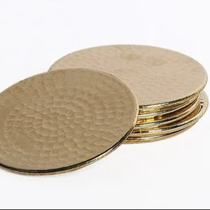 Sous-verre rond martelé en métal de haute qualité à des prix abordables avec une qualité durable dans un fantastique sous-verre en métal fini - Product Image 1