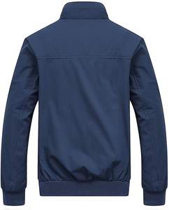 Chaqueta cortavientos Softshell para hombre de alta calidad con capucha, ropa de calle cómoda a prueba de viento para invierno, diseño de logotipo personalizado, chaqueta de lona suave - Product Image 3