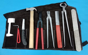 Kit professionnel de maréchal-ferrant avec pince à sabot et marteau Kit de maréchal-ferrant en acier inoxydable ensemble complet de ferrage et de coupe de sabot - Product Image 3