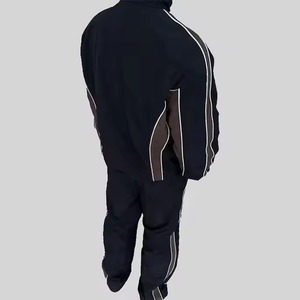 Conjunto Deportivo de Alta Calidad para Hombre, Chaqueta con Cremallera Reflectante de Poliéster, Ropa Deportiva con Bloques de Color, Conjunto de Joggers Unisex con Parches - Product Image 6