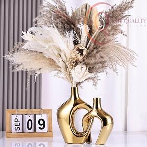 Handcrafted Metal Tabletop <b>Vase</b> with Minimalist Design, Perfect for Stylish Homes, Workspaces, and Decorative Display Areas - Product Image 6