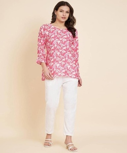 เครื่องแต่งกายอิสลามที่ทันสมัยด้วยการออกแบบเสื้อผ้าปักอย่างมีสไตล์เหมาะสำหรับผู้หญิงที่สง่างามที่กำลังมองหาตัวเลือกแฟชั่นที่สุภาพ - Product Image 1