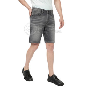 Short en jean pour homme avec design vieilli et ourlet roulé pour streetwear moderne Short en jean décontracté pour homme - Product Image 2