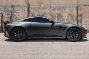 Aston Martin Vantage 2020 Usado en Buen Estado - Product Image 2