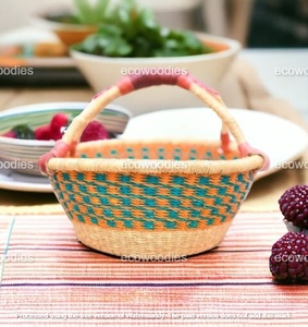 Bolga fait à la main artisanat bambou panier de rangement coloré décoration de la maison produit en gros - Product Image 3