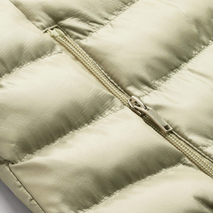 Chaqueta Acolchada Transpirable de Punto Personalizada de Alta Calidad para Mujer, Nueva Moda de Invierno, Estilo Urbano con Capucha, Cortavientos y Delgada - Product Image 5