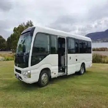 Ônibus usado de 30 lugares para transporte público Toyota Coaster 2021 2022 2023