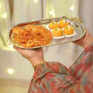 Plateau SS avec branche en laiton Plateau de service décoratif Base élégante en acier inoxydable avec un design de branche en laiton complexe Parfait - Product Image 4