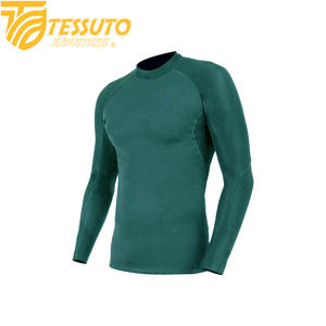 OEM Rash Guard MMA pour hommes de haute qualité, Spandex/Polyester, séchage rapide, manches longues, impression personnalisée, vente en gros - Product Image 3
