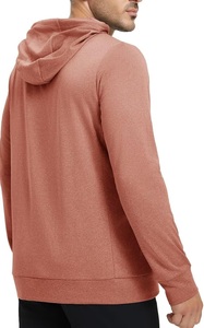 Fournisseur de sweats à capuche d'hiver à coupe régulière de qualité supérieure, produisant des matériaux en polaire écologiques, respirants, à séchage rapide, avec logo de marque complet - Product Image 2