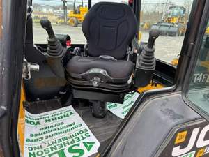 Retroexcavadora Caterpillar 420 4x4 usada 1CXT JCB Buen estado Características digitales Componentes principales Motor Bomba de motor 2 años - Product Image 6