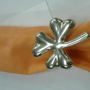 Qualité supérieure Meilleure vente Feuilles de palmier en forme de coeur Ronds de serviette en relief Rose Fleur Designer Plaqué or Rond de serviette - Product Image 1