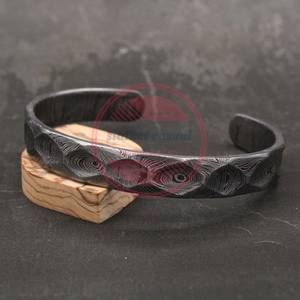 Brazalete de acero forjado a mano de Damasco, pulseras personalizadas - Product Image 5