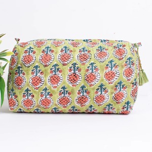 Vintage Green Floral Cotton Zipper Hand Carry Case Large Capacity Waterproof Eco-Friendly Durable Travel Ready <b>Makeup</b> - Product Image 4