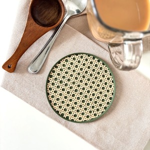 Ensemble moderne d'inspiration tropicale côtière de quatre sous-verres en rotin naturel meilleure vente tapis et coussinets élégants pour tables - Product Image 3