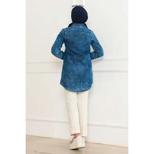 Tunique en denim bleu style décontracté avec détails boutonnés - 6124 - Product Image 4