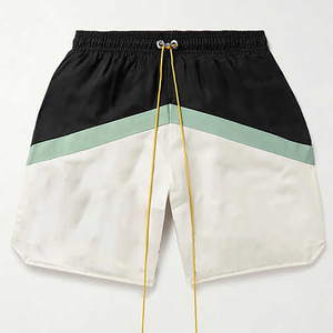 Short coupe-vent avec logo brodé personnalisé pour hommes, short en nylon respirant avec imprimé hivernal - Product Image 2