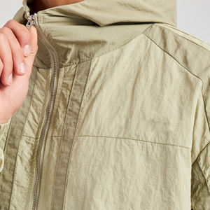 Survêtement en nylon surdimensionné de haute qualité pour hommes pour un usage décontracté vêtements de mode à manches longues hommes ensembles de survêtement en nylon - Product Image 5