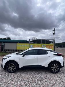 Toyota CH-R édition limitée d'occasion 2024 - Product Image 4