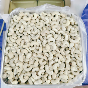 เม็ดมะม่วงหิมพานต์คุณภาพดีที่สุด ขายส่ง เม็ดมะม่วงหิมพานต์ W180 W240 W320 บรรจุภัณฑ์ตามสั่ง เม็ดมะม่วงหิมพานต์ SANTIGO - Product Image 1