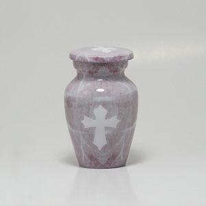 Honre su memoria con nuestras urnas de recuerdo Premium Un tributo duradero a su ser querido Onyx Urna de recuerdo de metal negro - Product Image 6