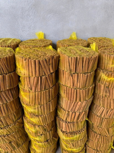 Qualité supérieure Prix de gros Vietnam Usine Cassia Bâton de cannelle/Rouleau de cannelle 6-8cm - Product Image 3
