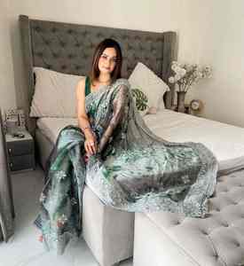 À la mode dernière Collection Spray Print soie Saree séquence travail avec Blouse Bangalore soie vente en gros usine approvisionnement - Product Image 5