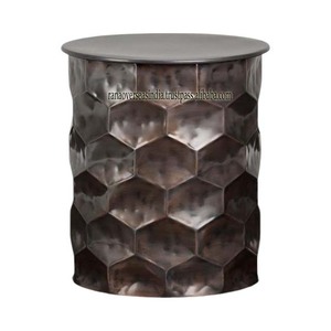 Table d'appoint ronde en métal au design de luxe classique Tables centrales à finition antique utilisées pour l'hôtel et le restaurant de salon à bon prix - Product Image 1