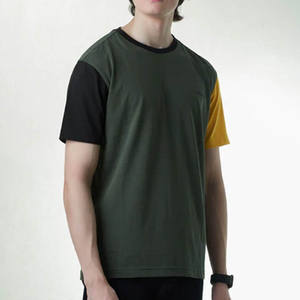 100% coton BELLA + CANVAS T-shirt unisexe à séchage rapide pour homme - Product Image 1