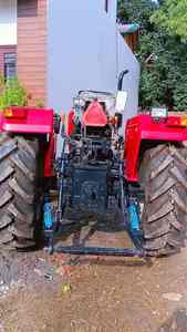 Tracteur Eicher 242 25 CV en gros avec moteur diesel puissant, tracteur agricole économique en carburant pour les petites et moyennes exploitations agricoles - Product Image 4