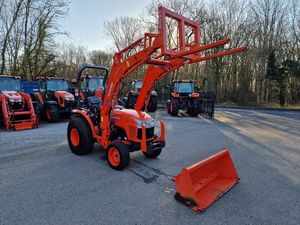 Nuevos tractores KUBOTA ST401 C/W Loader (T1361) en venta - Product Image 2