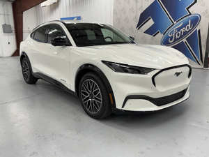 Ford Mustang Mach-E Premium 2024, confort standard intégré - Product Image 5