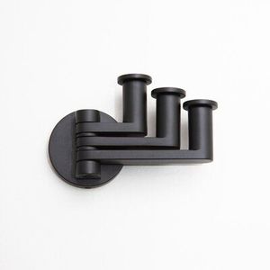 ตะขอแขวนผนังเหล็กสีดำพร้อมม้วนเลื่อนตกแต่งและบิดแบบคลาสสิกเหมาะสำหรับโรงนาหรือการฟื้นฟูบ้านในอดีต - Product Image 3