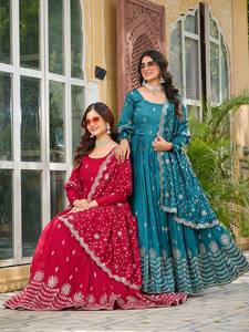 Designer lourd indien Vichitra soie Anarkali robe ensemble Dupatta séquence broderie des deux côtés traditionnel fantaisie travail pour les fêtes - Product Image 2