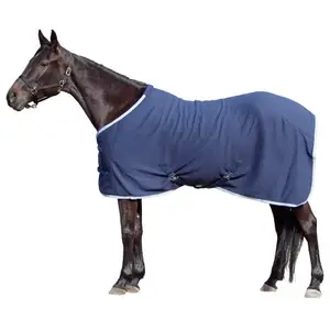 Nouvelle couverture imperméable de haute qualité pour chevaux couverture de cheval d'hiver disponible en différentes couleurs